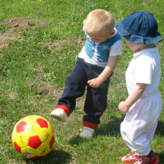 child-football-3-1437657-640×480